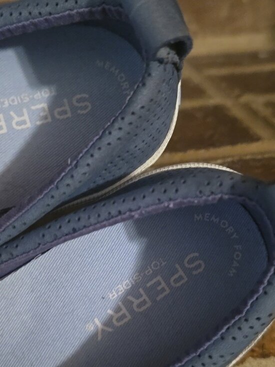 SPERRY CREST TWIN GORE SLIP ON WOMEN'S SIZE 7.5 BLUE - Picture 6 of 7